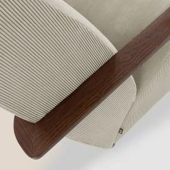 La Forma Fauteuil Rétro En Velours Côtelé - Marthan 14 La Forma Fauteuil Rétro En Velours Côtelé - Marthan -SEMA design Boutique 16150 627675 frn05 web