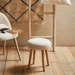 SEMA DESIGN Tabouret Bouclette Ivoire Et Bois De Pin -Element -SEMA design Boutique 90a0d tabouret en laine bouclee