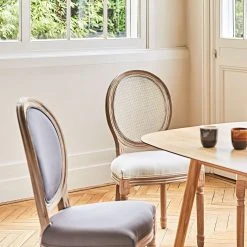 Home Déco Factory Chaise Medaillon En Bois D'hévea Grise -SEMA design Boutique a6e24 amb ideescadeauxete 2724 hd